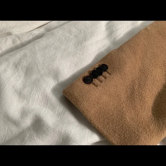 Suitsupply Mid Brown Overcoat (44)- Pure Camel